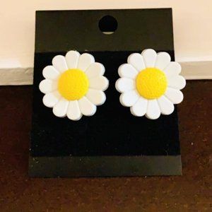 Handmade Daisy Earrings